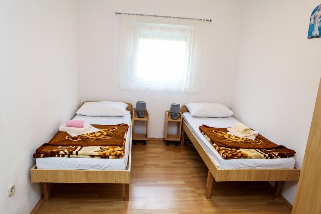 Ana Stjepan Nikolic - Pilgrim'S 2Nd Home Međugorje Kamer foto