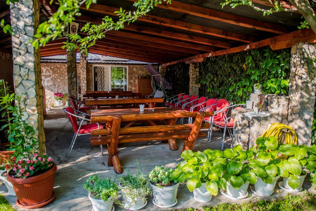 Ana Stjepan Nikolic - Pilgrim'S 2Nd Home Međugorje Buitenkant foto