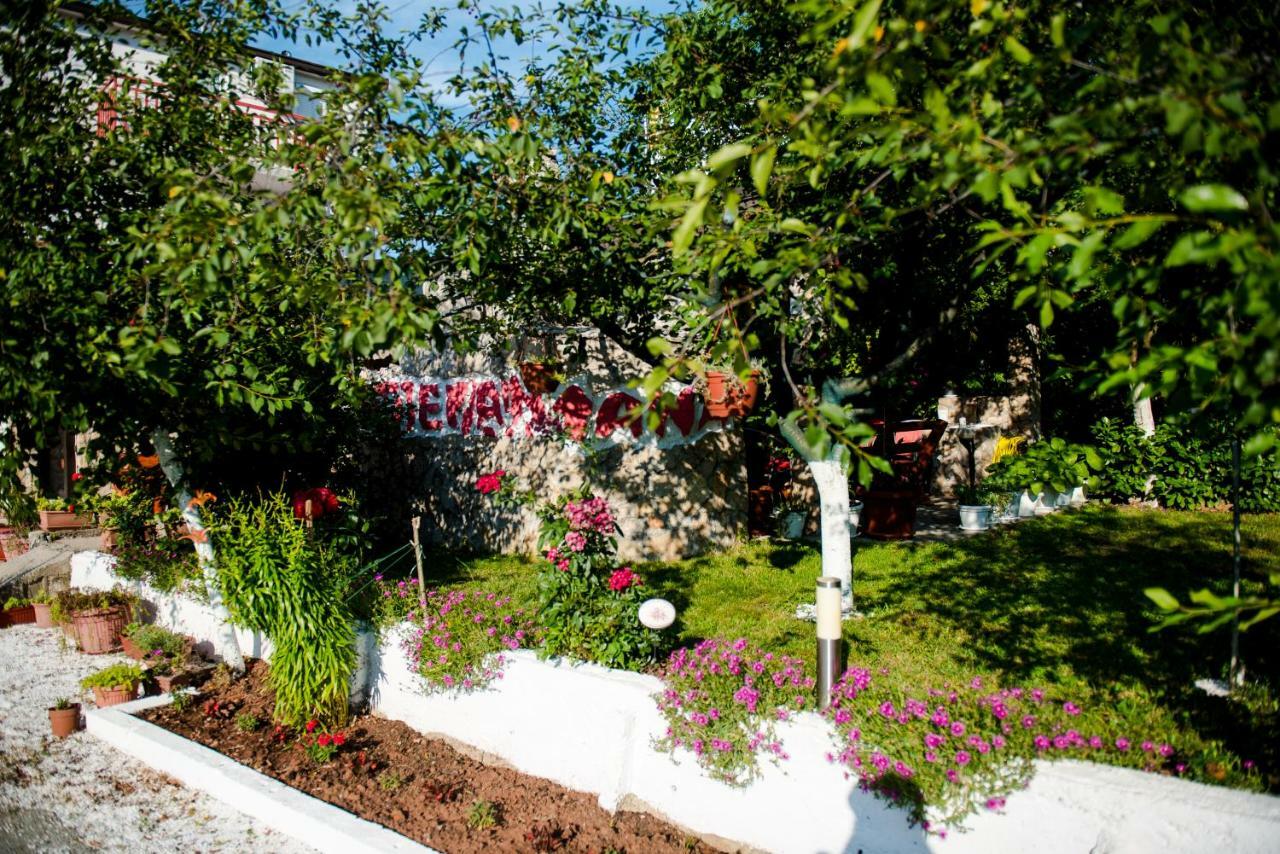 Ana Stjepan Nikolic - Pilgrim'S 2Nd Home Međugorje Buitenkant foto