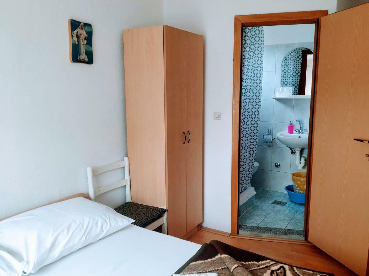 Ana Stjepan Nikolic - Pilgrim'S 2Nd Home Međugorje Buitenkant foto